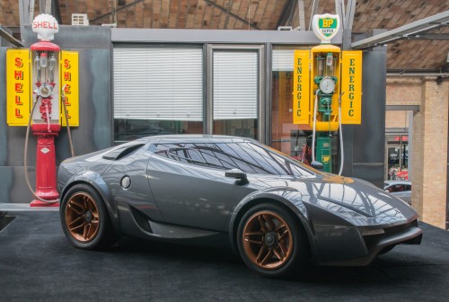 How To Access Garage Cyberpunk 2077 & Car Customization